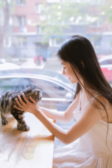 迷人的保姆线观电影
